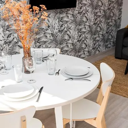 Apartment Beau Duplex, Proche Zenith Et Palais Des Sports *